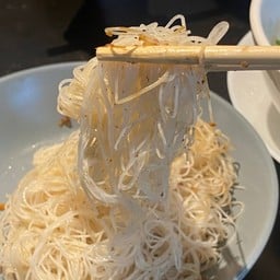 เส้นหมี่ลวก