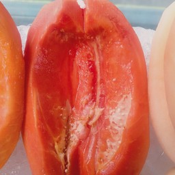 ผลไม้หน้าโลตัส