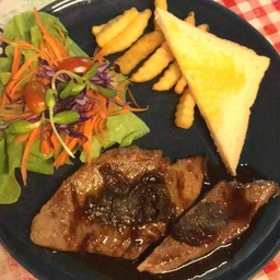 สเต็กหมูพริกไทยดำ