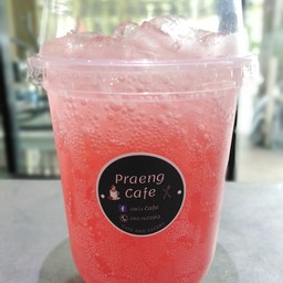 สตรอว์เบอรี่โซดา