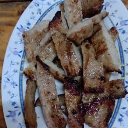 ร้านลาบข้างกำแพง