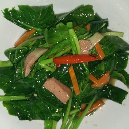 ผัดคะน้าเป็ดราดข้าว