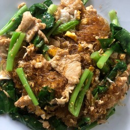 วุ้นเส้นผัดซีอิ๊ว