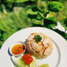 ข้าวผัดไส้กรอก