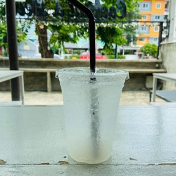 ลิ้นจี่โซดา