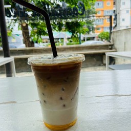 คาราเมล มัคคิอาโต้ เย็น