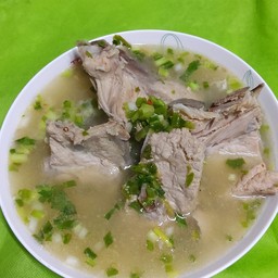 เจ้วรรณข้าวขาหมู