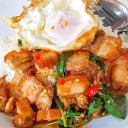 นายเบิ้ม อาหารตามสั่ง