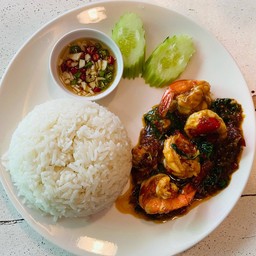 ข้าวกะเพรากุ้ง