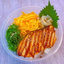 ข้าวหน้าแซลมอนเทอริยากิ