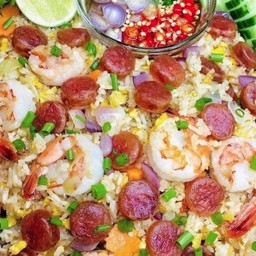 ข้าวผัดกุ้ง+กุนเชียง