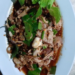 น้ำตกหมู