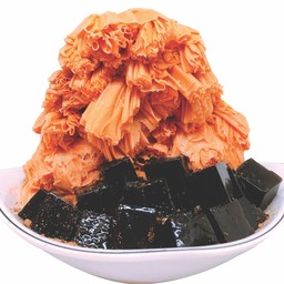 ไอศครีมเกล็ดหิมะรสชาไทยราดเฉาก๊วยหนึบ