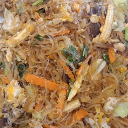 ผัดวุ้นเส้น