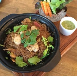 หมูสามชั้นอบวุ้นเส้น