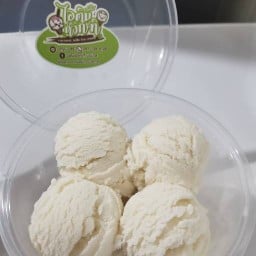 ไอติมหัวกะทิ แจ่มใส