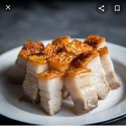 ข้าวมันหมูกรอบ
