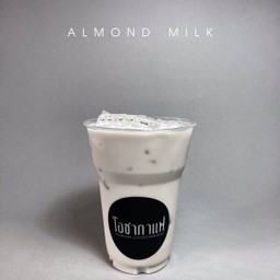 Almond milk - เย็น