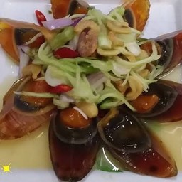 ยำไข่เยี่ยวม้า