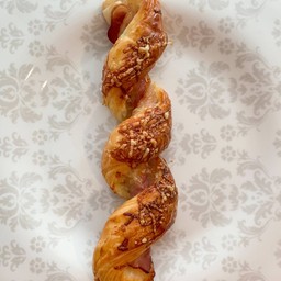 เบคอนทวิสชีส