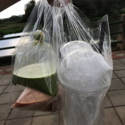 ชาเย็น ชาเขียว หอมหวานกำลังดี สั่งเพิ่มหวานได้ตามที่บอก