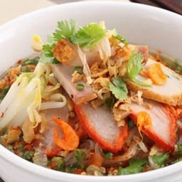 บะหมี่เกี๊ยว & ข้าวหน้าหมูแดง