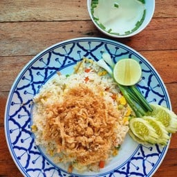 ข้าวผัดหมูหยอง