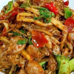 ผัดเผ็ดหน่อไม้ดอง(กับข้าว)