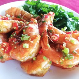 กุ้งแชบ๊วยผัดพริกเกลือ