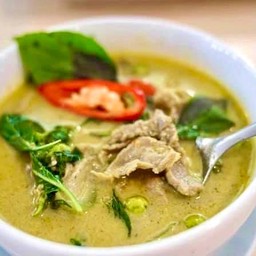 แกงเขียวหวานเนื้อ