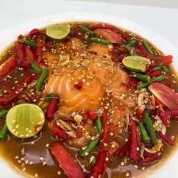 ยำแชลม่อนแช่ปลาร้า