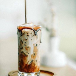 ICED CARAMEL MACCHIATO