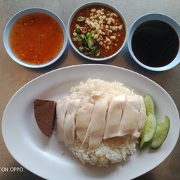 โต ข้าวมันไก่ตอน ( รามอินทรา 40 ) รามอินทรา40