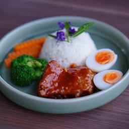 ข้าวซี่โครงหมูอบซอสบาร์บีคิว