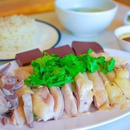 อาตี๋ ขาหมู