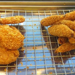 ร้านเจ้หมวย ปลาไข่ ไก่ทอด