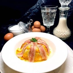 ข้าวไข่ละมุนชีสเบค่อนไก่