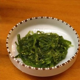 ยำสาหร่ายเย็น