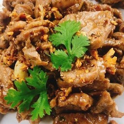 ผัดกระเทียม(กับข้าว)