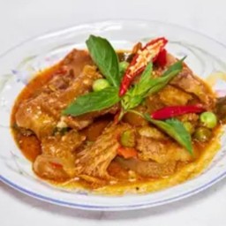 ผัดเผ็ดหมูป่า