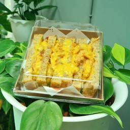 แซนวิชหมูหยองน้ำสลัดโบราณคีโต