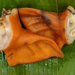หูหมู ต้มน้ำปลา