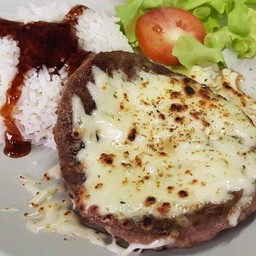 ข้าวเนื้อบดออสเตรเลียพริกไทดำอบชีส