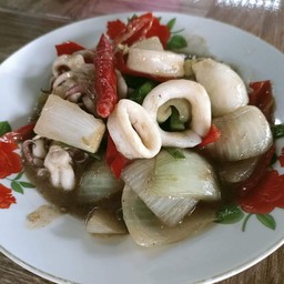 หมึกผัดกะปิ