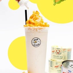 อะโวคาโดปั่น รถฟู้ดทรัค (ถนนคนเดินหน้าโรงบาลร้านแรก)