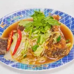 ผัดปลาคึ่นฉ่าย