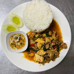 ข้าวกะเพราไก่