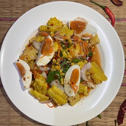 ตำข้าวโพดไข่เค็ม