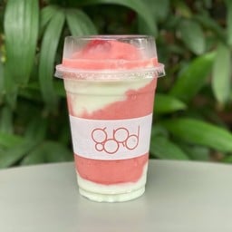 Strawberry Yogurt Smoothie - สมูทตี้สตอเบอรี่โยเกิร์ต