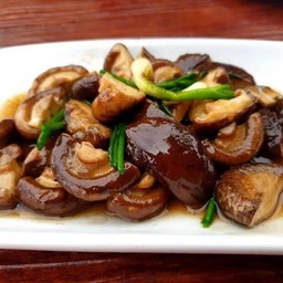 ผัดเห็ดหอม น้ำมันหอย + ข้าว